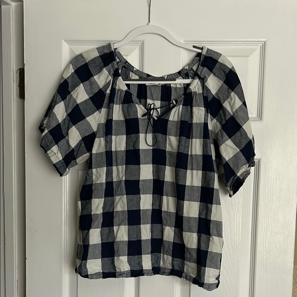 Uniqlo Navy and White Checkered Top